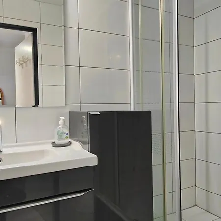 Beautiful Bright And Quiet 32 M Daire Fréjus