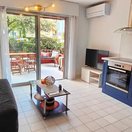 Beautiful Bright And Quiet 32 M Apartment Frejus