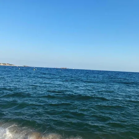 Beautiful Bright And Quiet 32 M Apartmán *