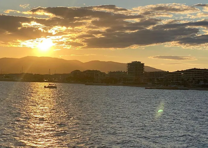 Beautiful Bright And Quiet 32 M * Fréjus